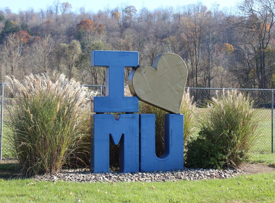 I Heart Mount Union community spirit graphic