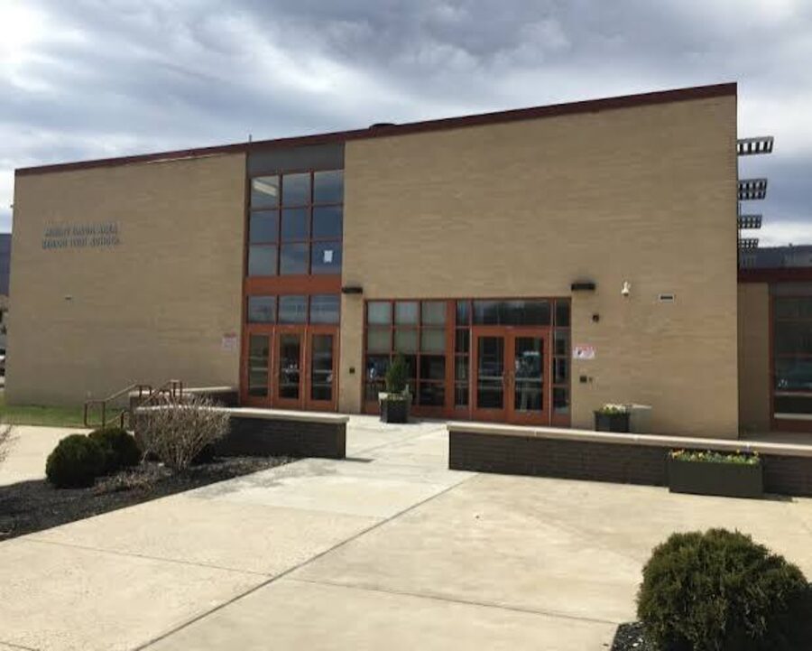 Senior High School building